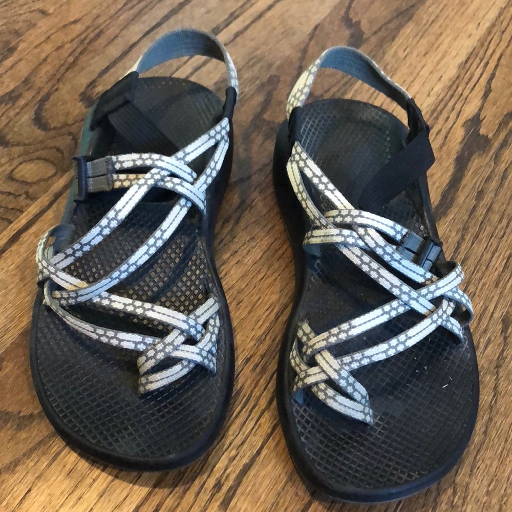 chacos!